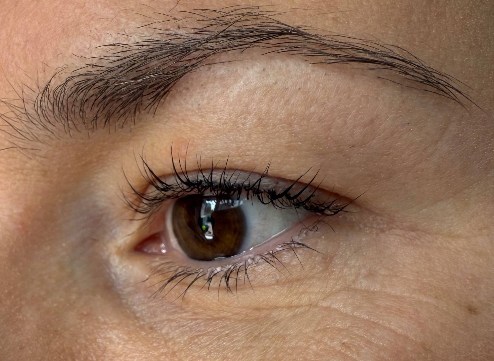Lash lifting