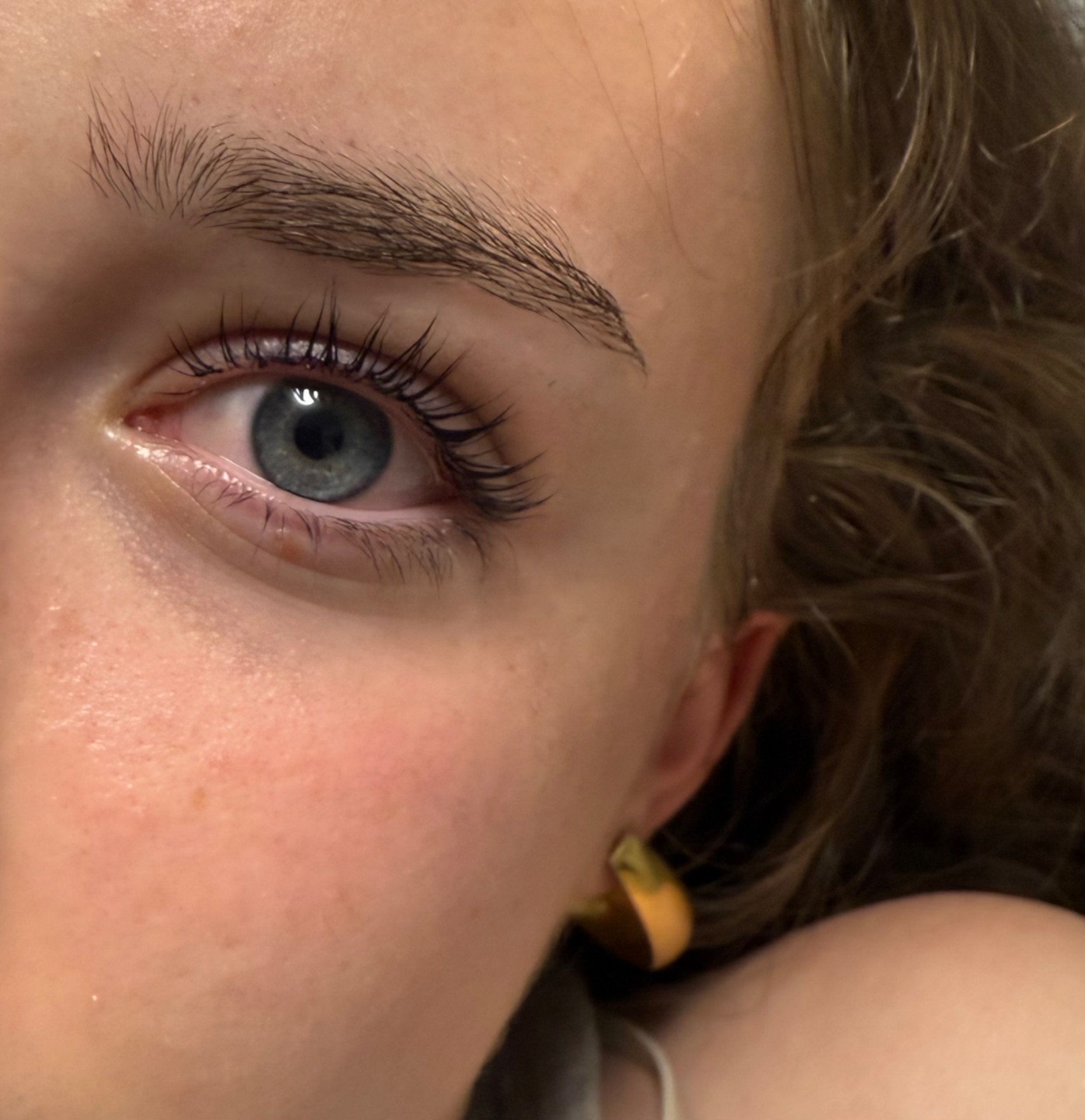 Lash lifting